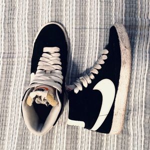 Nike High Tops Black White